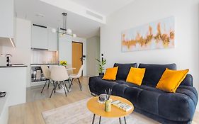 Towarowa Tower Apartments, Free Parking